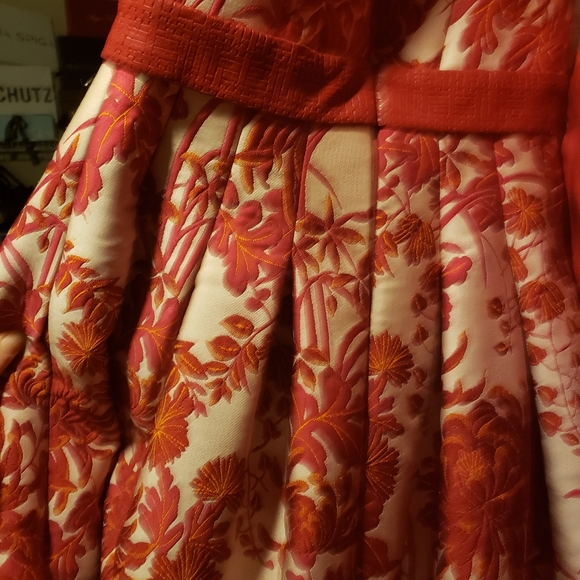 RUBIN SINGER Red Dahlia brocade gown sz 2 - Picture 5 of 8